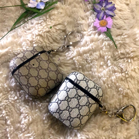 AirPod cases “Silver” - Picture 1 of 2